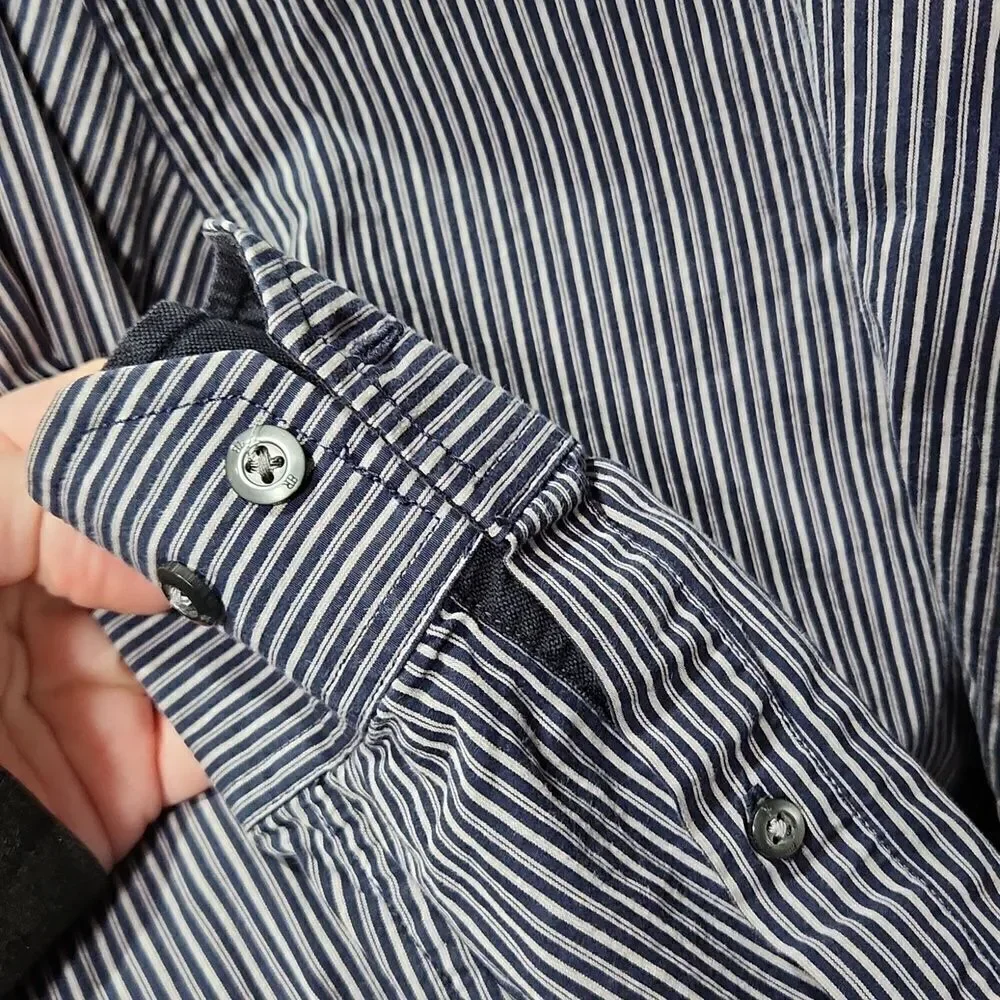 Banana republic medium shirt top striped button down 15 - 15.5 shirt work preown